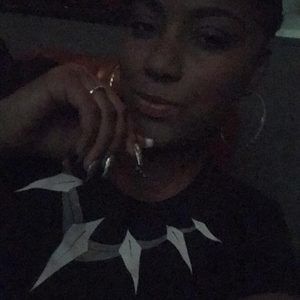 Meet your Posher, Krissi